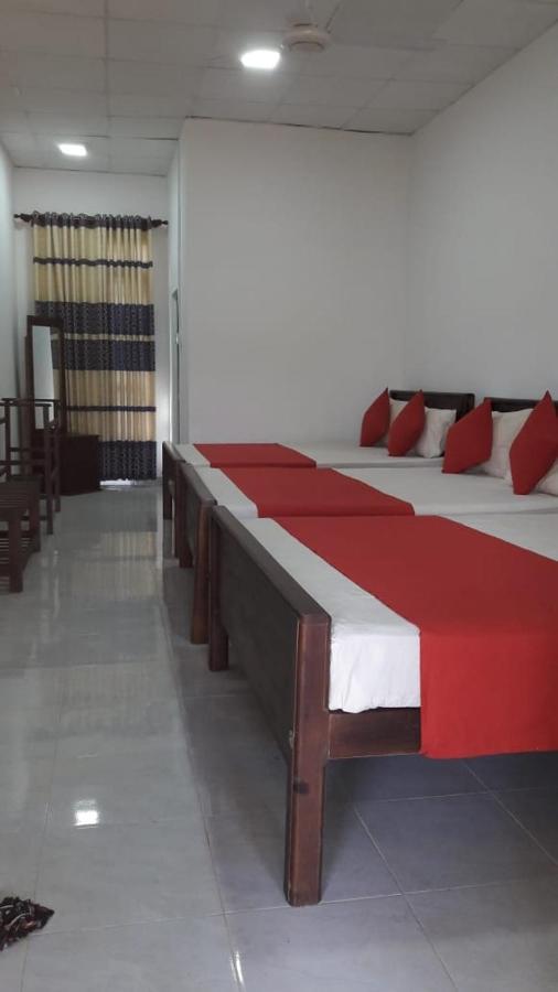 Meegahapokuna Resort Anuradhapura Exterior foto