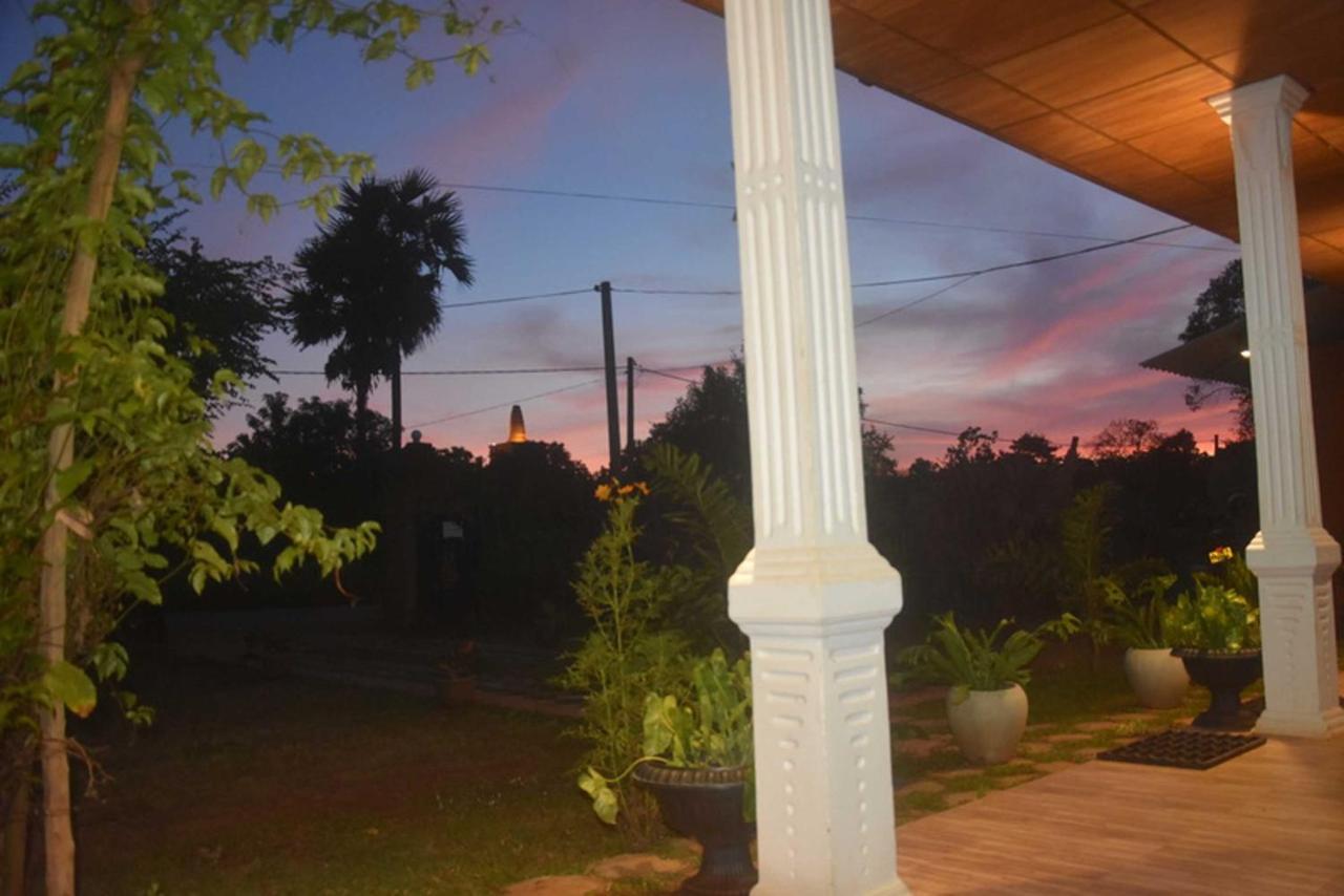 Meegahapokuna Resort Anuradhapura Exterior foto