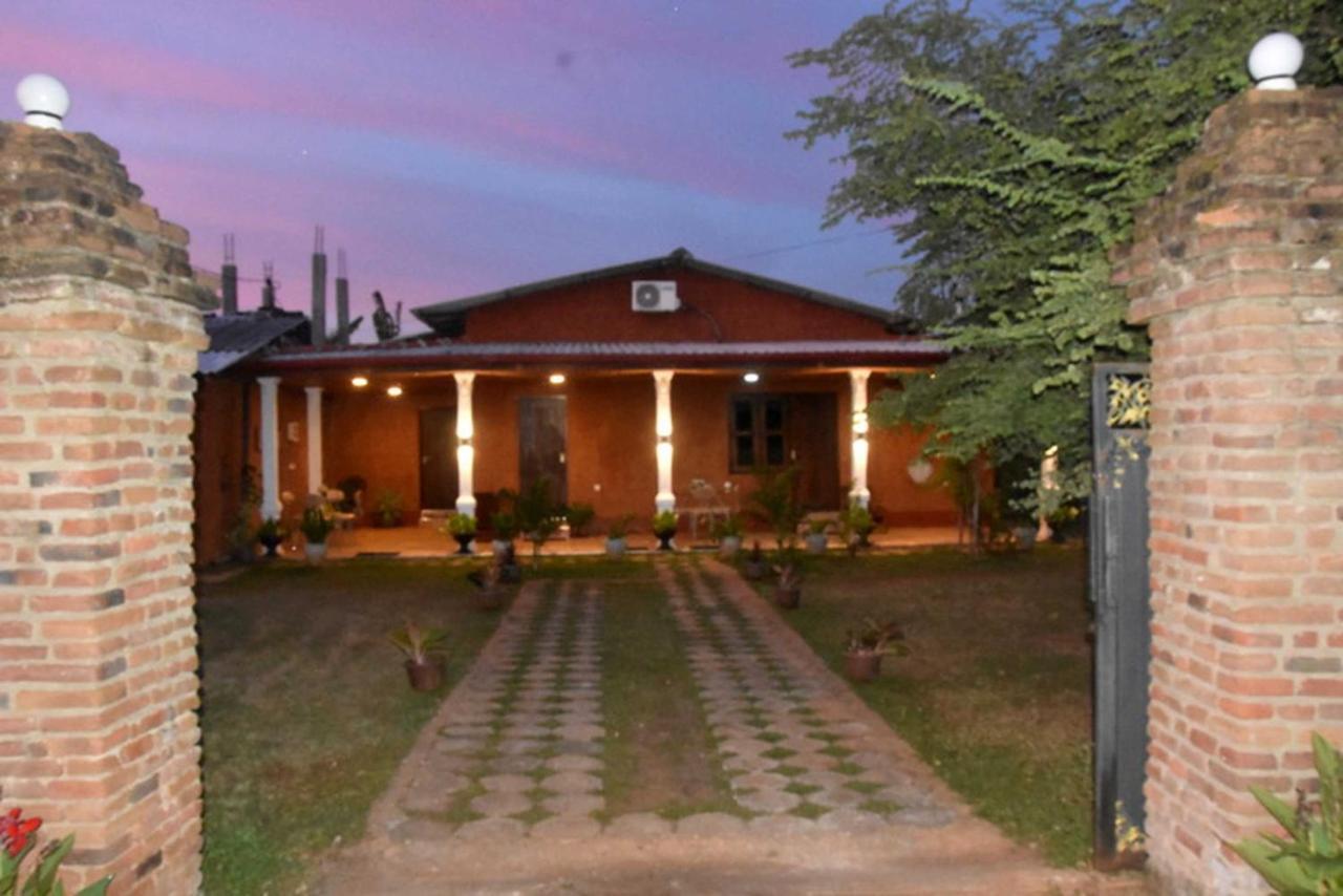 Meegahapokuna Resort Anuradhapura Exterior foto