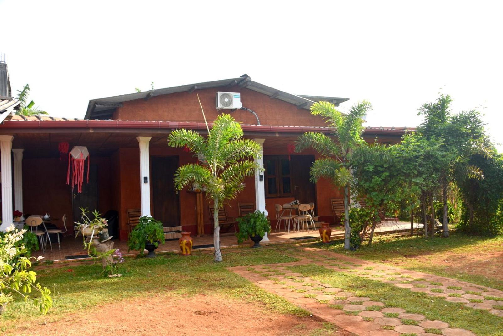 Meegahapokuna Resort Anuradhapura Exterior foto